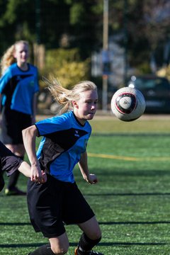 Bild 301 - B-Juniorinnen SV Henstedt-Ulzburg - MTSV Olympia Neum�nster : Ergebnis: 0:4